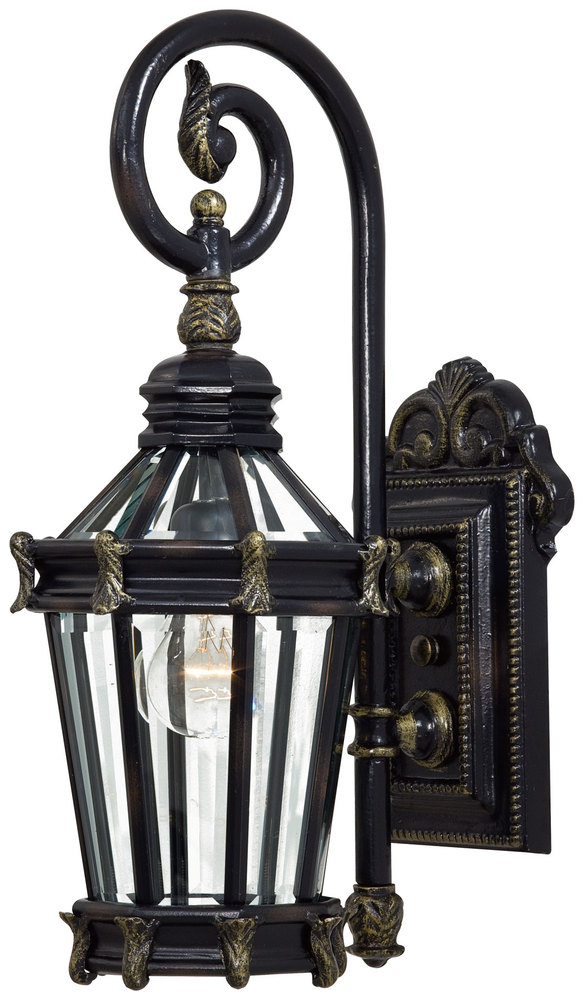 Stratford Hallâ„¢ - 1 Light Outdoor Wall Mount